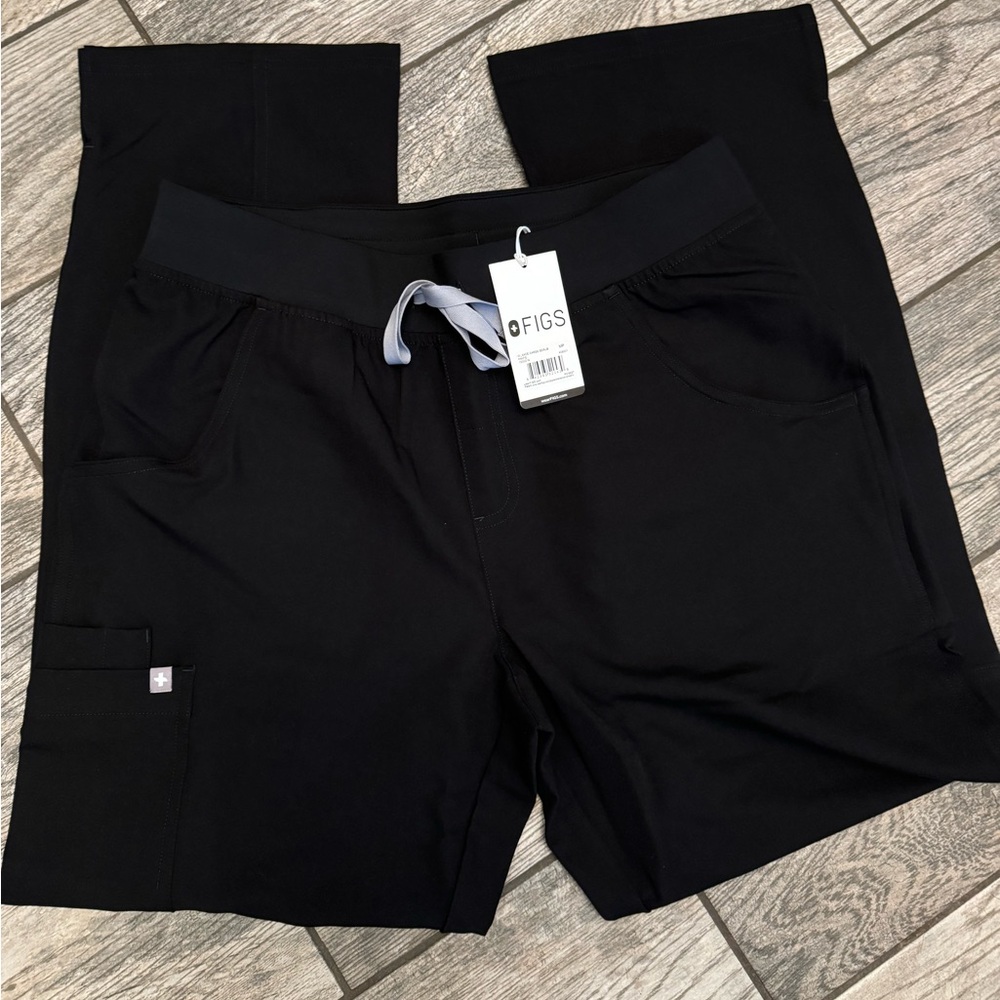 Women Fig’s Kade Scrub Pants Medium Petite